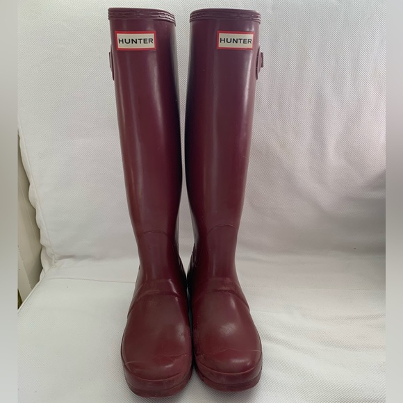 Hunter Original Tall Rain Boots in Berry - Picture 1 of 4